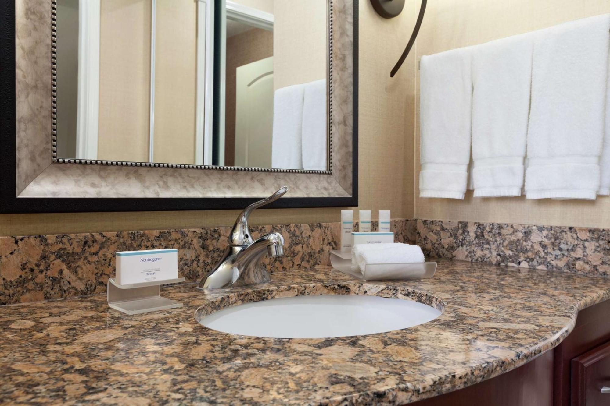 Homewood Suites Medford Eksteriør billede