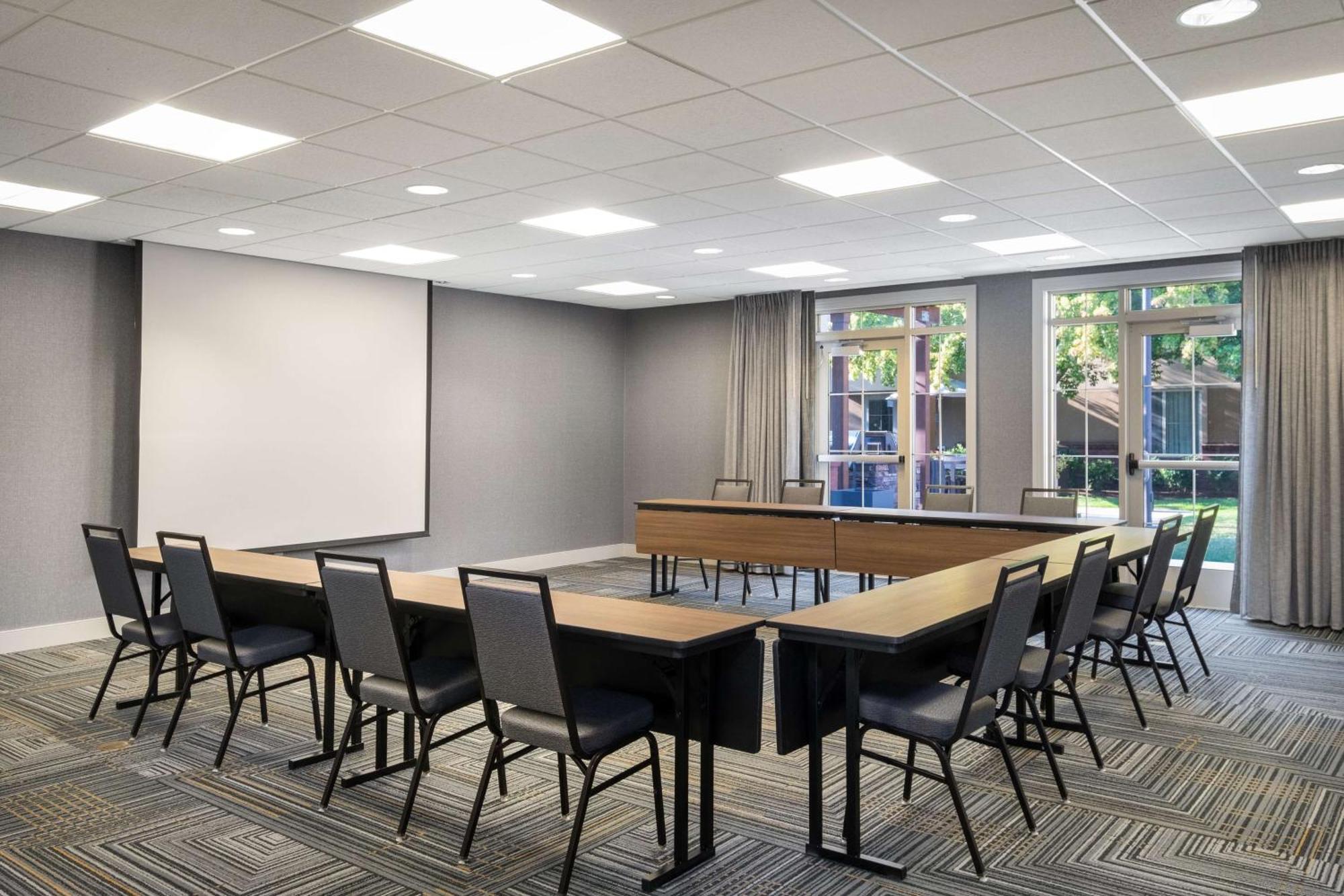 Homewood Suites Medford Eksteriør billede